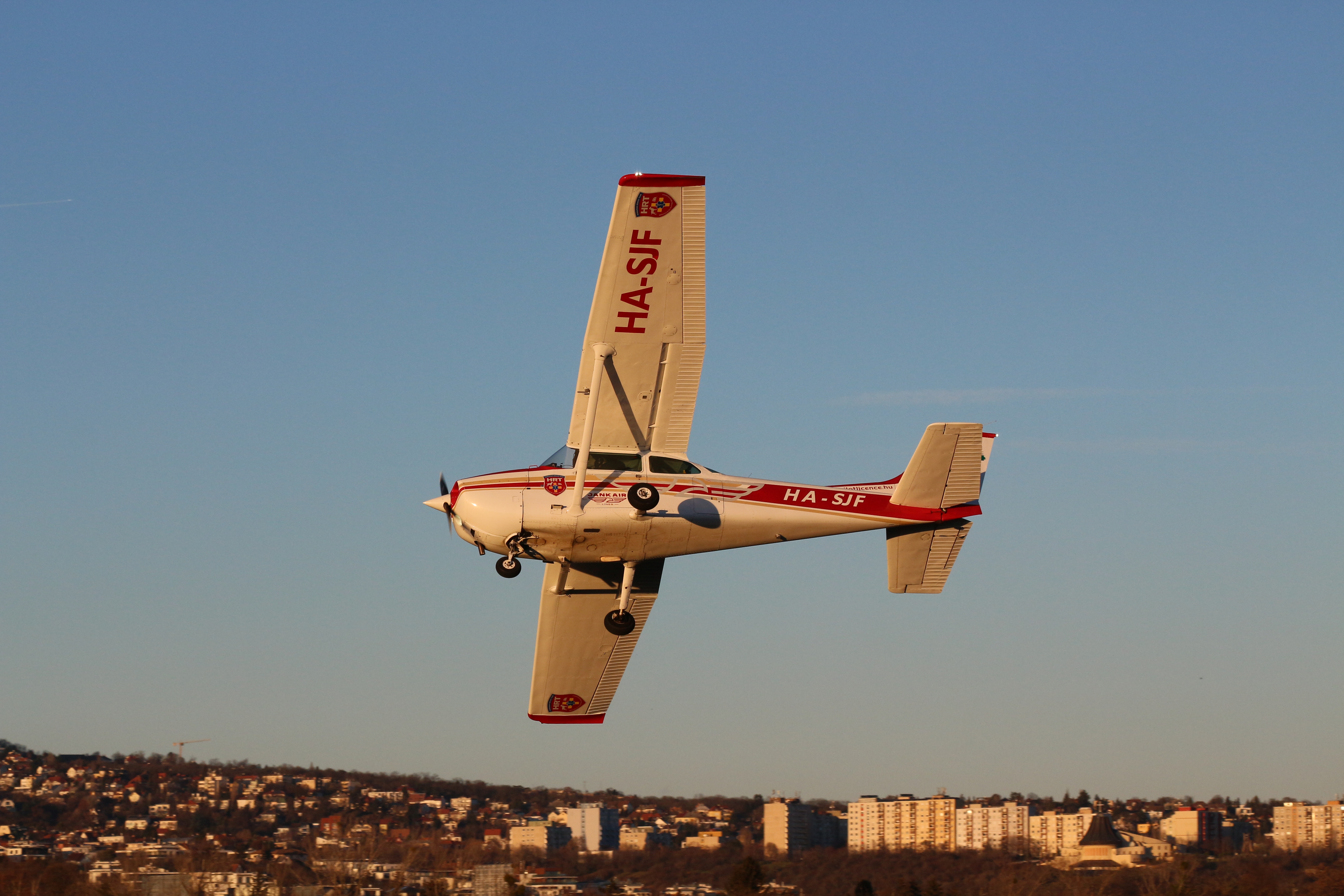 Kisrepülő Budapest felett